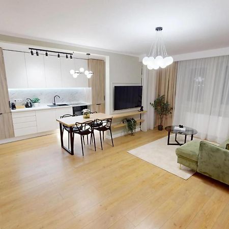 Cozy Apartment Vrt Sibiu Eksteriør bilde